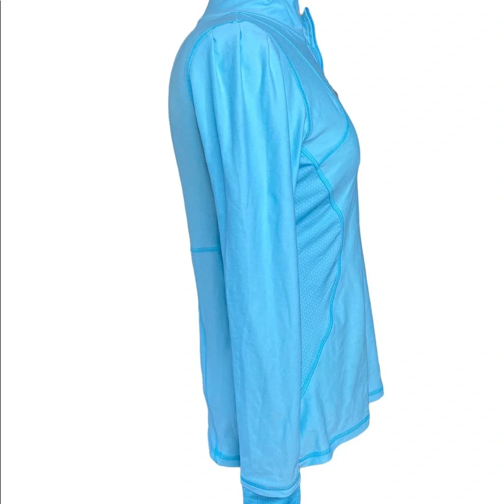 Champion pullover 1/4 zip, long sleeve back zip, gathered shoulders, lightweight - Picture 3 of 12